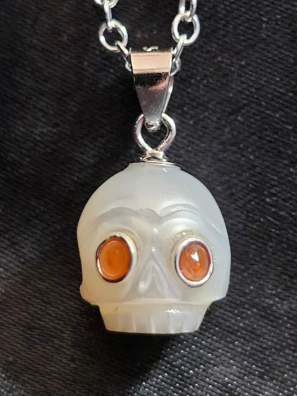 10mm Carved Freshwater Pearl Skull Memento Mori Pendant & Sterling Silver Chain